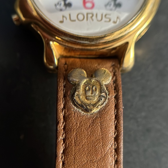 Vintage Lorus Disney Mickey Animated Musical Watch By Seiko V422-0
